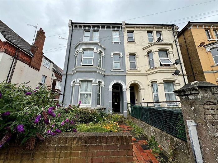 2 Bedroom Flat To Rent In London Road, Bexhill-On-Sea, TN39
