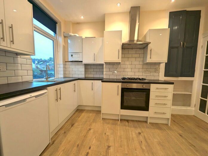 3 Bedroom Terraced House To Rent In Rushdale Road, Sheffield, S8