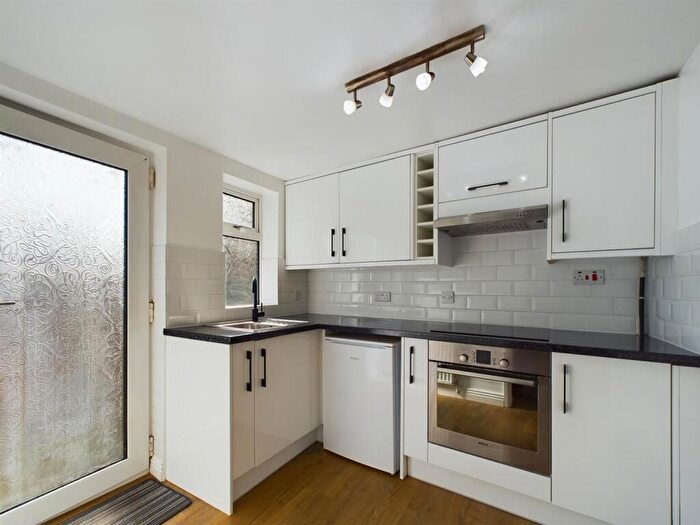 1 Bedroom Maisonette To Rent In Nightingale Road, Hitchin, Hertfordshire, SG5