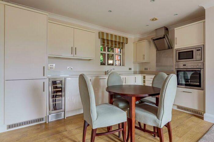 2 Bedroom Retirement Property To Rent In Furze Hill, Tadworth, KT20