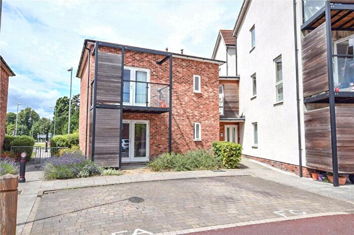 1 Bedroom Apartment To Rent In Hampden Crescent, Bracknell, Berkshire, RG12