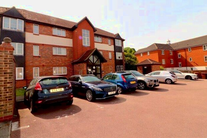 1 Bedroom Flat To Rent In Duarte Place, Grays, RM16