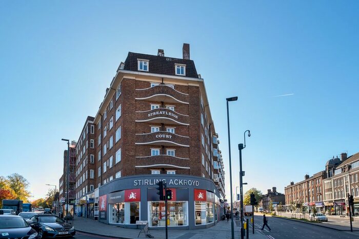 1 Bedroom Flat To Rent In Streatham High Road, London, SW16