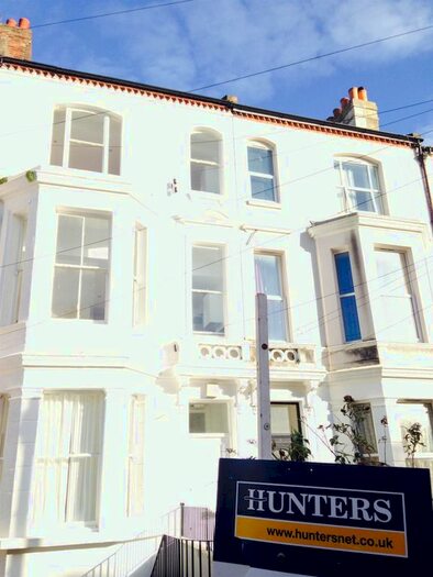1 Bedroom Flat To Rent In Southwater Road, St Leonards On Sea, East Sussex, TN37