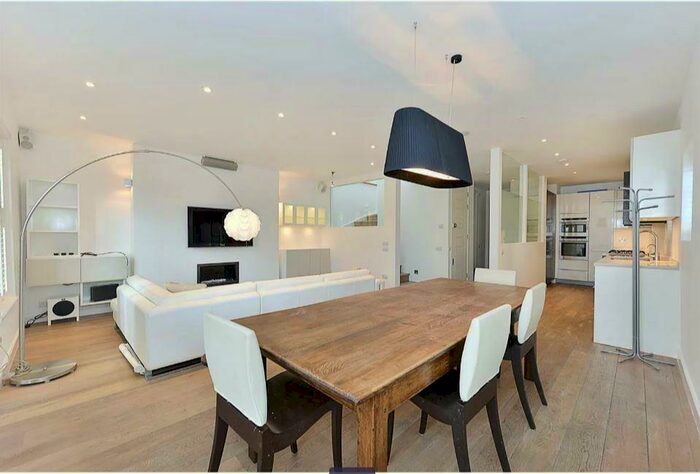 3 Bedroom Duplex To Rent In Fitzjohns Avenue, Hampstead, NW3