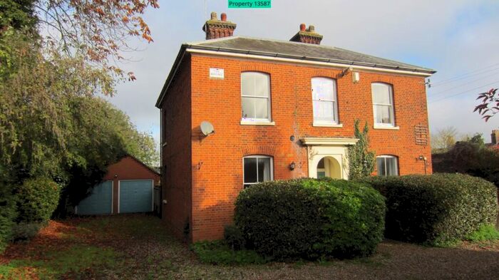 4 Bedroom Detached House To Rent In Norwich Road, Dereham, NR20