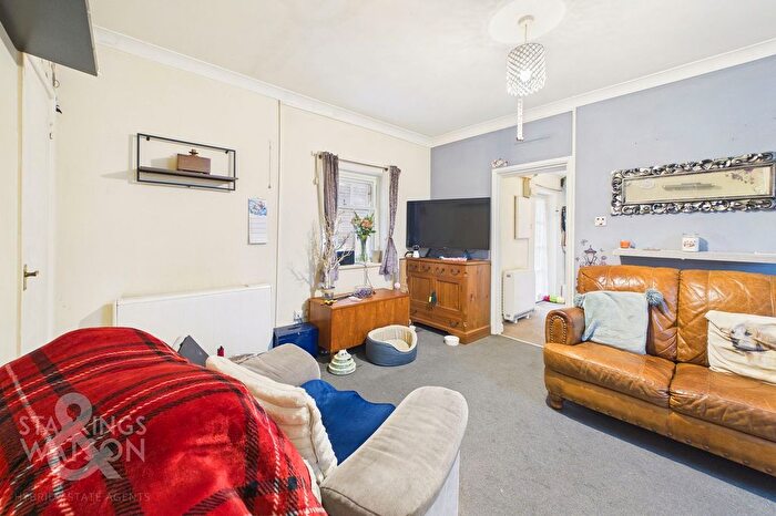 2 Bedroom Flat For Sale In Ipswich Road, Pulham Market, Diss, IP21