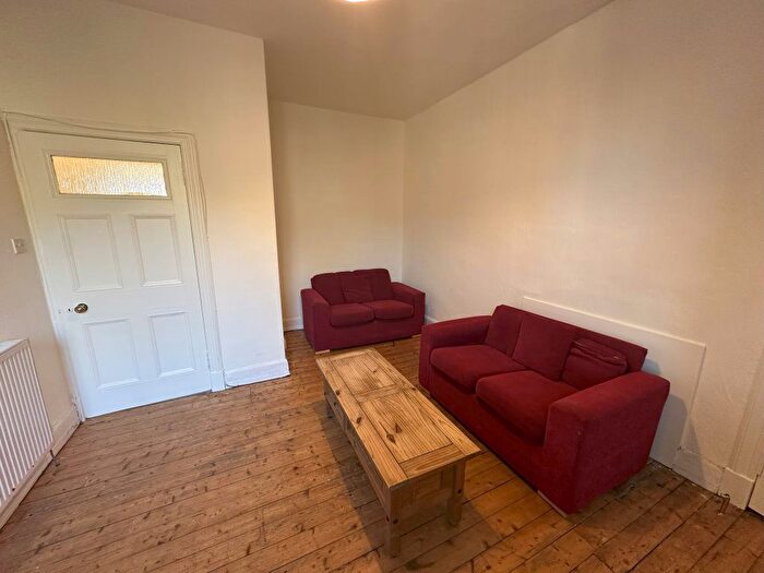 1 Bedroom Flat To Rent In Dens Road, Dundee, DD3