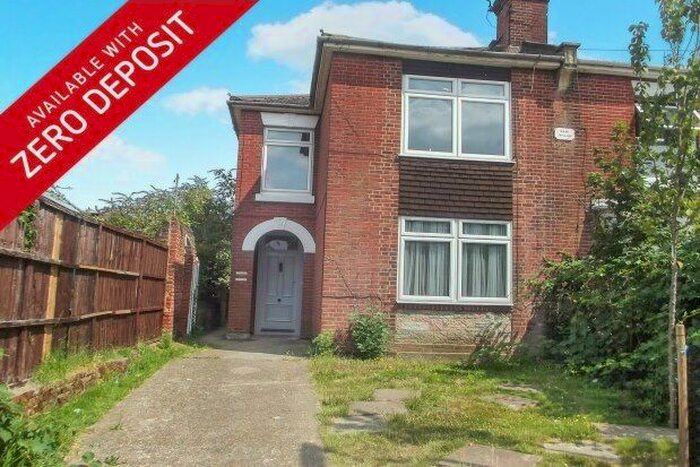 2 Bedroom Flat To Rent In Rose Road, Southampton, SO14
