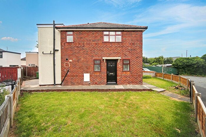 3 Bedroom Semi Detached House For Sale In Brookland Avenue, Hindley, WN2