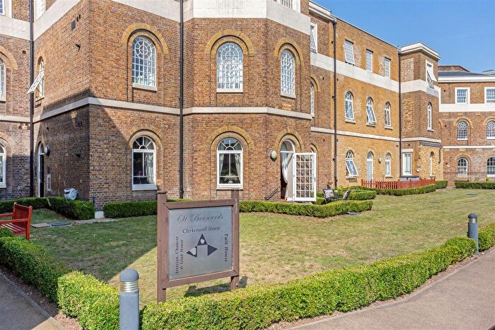 1 Bedroom Property To Rent In Hilda Road, Southall, UB2