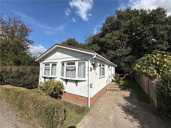 2 Bedroom Park Home For Sale In Surrey Hills Residential Park, Boxhill Road, Tadworth, Surrey, KT20