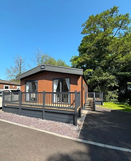 2 Bedroom Mobile/park Home For Sale In Crook O Lune, Lancaster, LA2