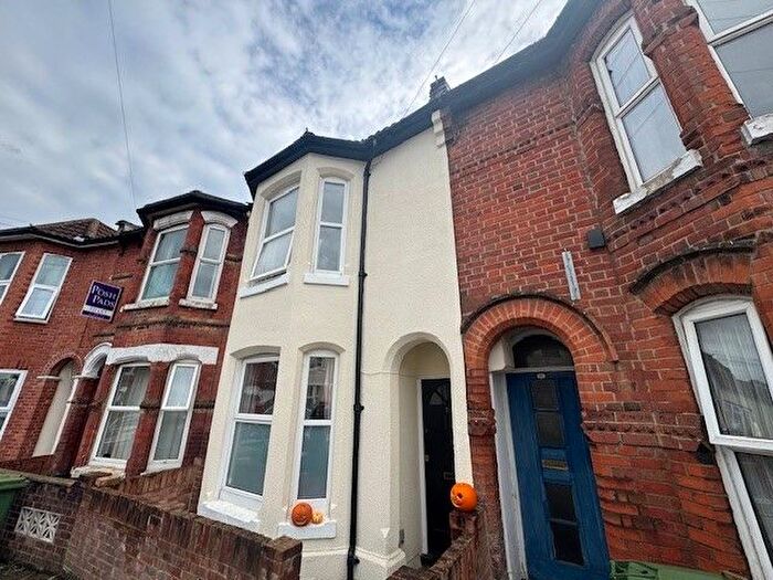 4 Bedroom Property To Rent In Livingstone Road, Southampton, SO14