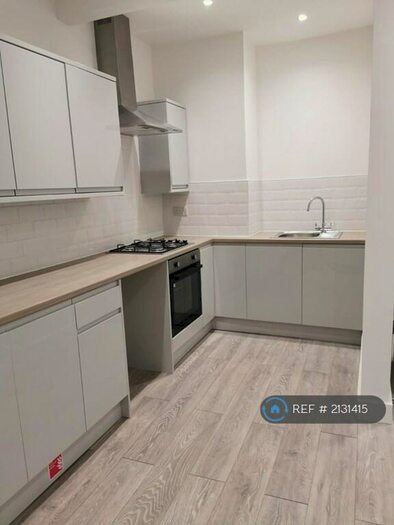 2 Bedroom Flat To Rent In Southsea, Southsea, PO4