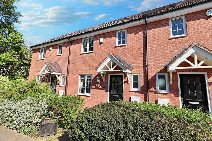 3 Bedroom Terraced House To Rent In Keats Close, Borehamwood, WD6