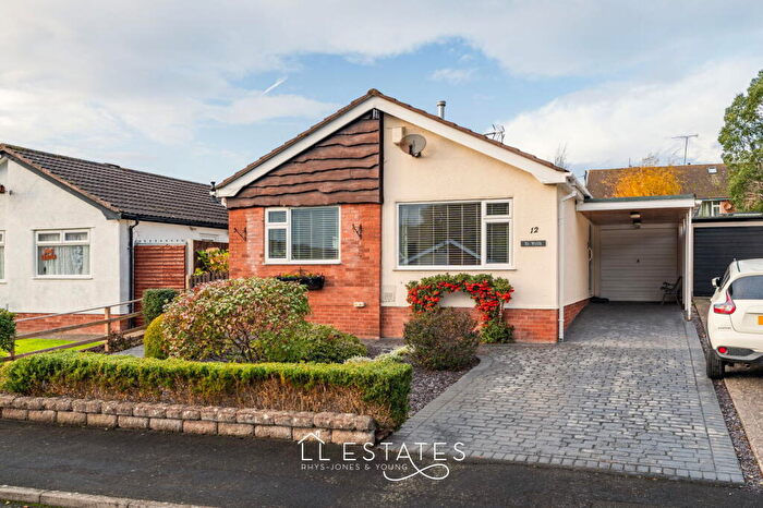 2 Bedroom Detached Bungalow For Sale In Garwyn Avenue, Meliden, LL19