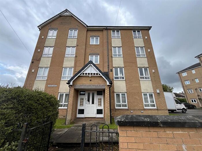 2 Bedroom Apartment For Sale In Ned Lane, Bradford, BD4