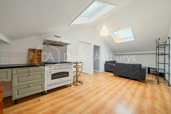 4 Bedroom Apartment To Rent In Lynton Road, Crouch End, London, N8