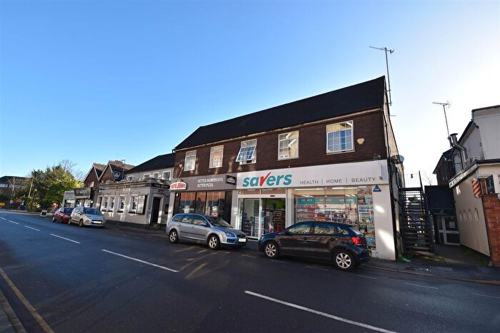 2 Bedroom Flat To Rent In High Street, Horley, RH6