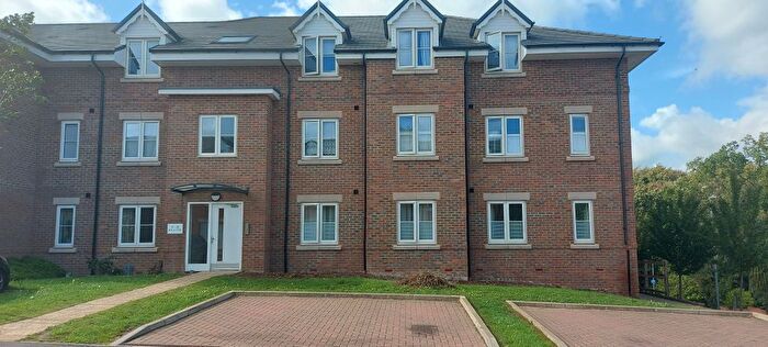 1 Bedroom Flat To Rent In Neville Close, St Albans, AL3