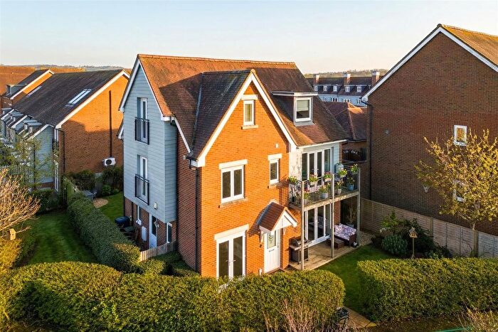 5 Bedroom Detached House For Sale In The Moors, Redhill, RH1