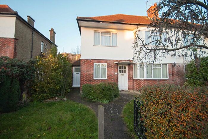 2 Bedroom Maisonette To Rent In Tolcarne Drive, HA5