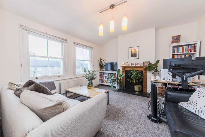 2 Bedroom Flat To Rent In Elmbourne Road, London, SW17