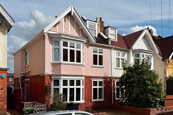 6 Bedroom Semi-Detached House For Sale In Dundonald Road, Redland, Bristol, BS6
