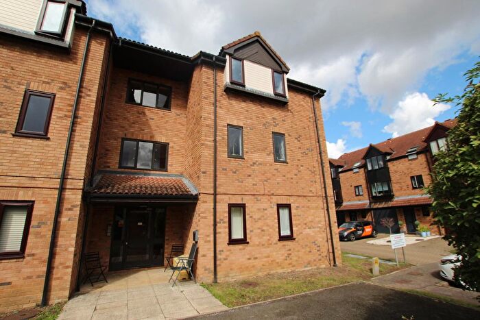 2 Bedroom Flat To Rent In The Sycamores, Milton, Cambridgeshire, CB24