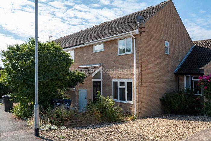3 Bedroom End Of Terrace House For Sale In Marlborough Close, St Ives, PE27
