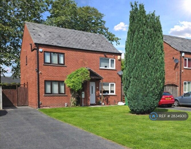 2 Bedroom Semi Detached House To Rent In Woodland Avenue, Nottingham, NG6