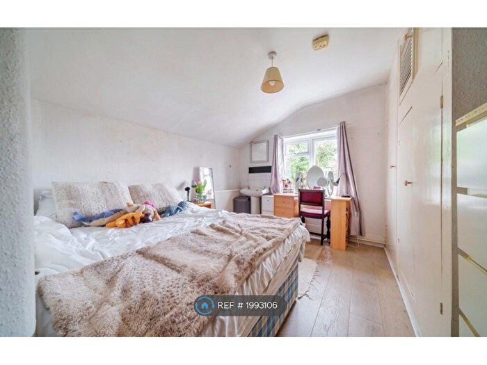5 Bedroom Semi-Detached House To Rent In Southfield Road, Oxford, OX4