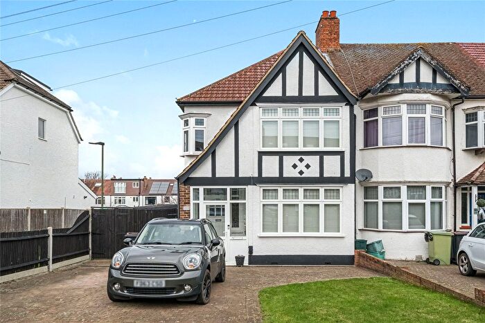 3 Bedroom End Of Terrace House For Sale In Pickhurst Rise, West Wickham, BR4