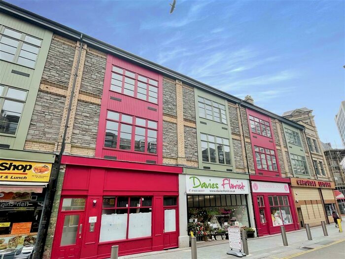 2 Bedroom Flat To Rent In Upper Dock Street, Newport, NP20