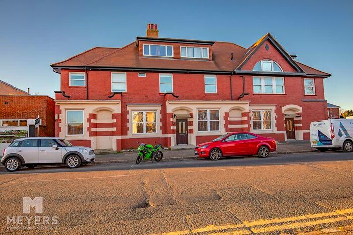 1 Bedroom Apartment To Rent In Wimborne Road, Moordown, Bournemouth, BH9