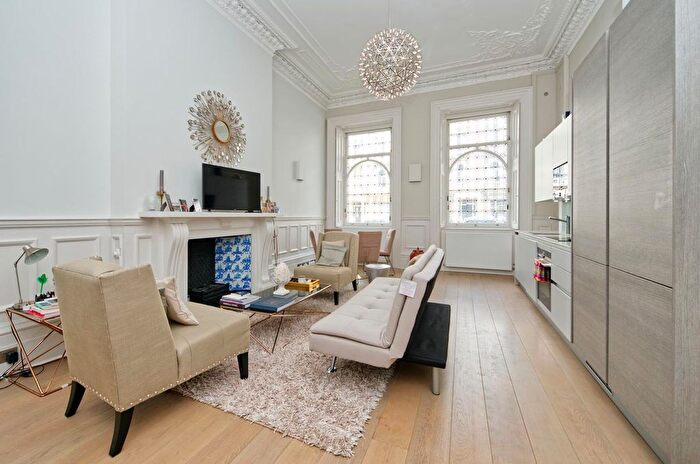 1 Bedroom Flat To Rent In Queen's Gate Terrace, London, SW7