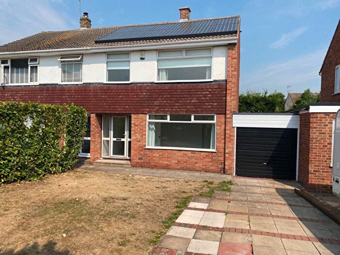 3 Bedroom Semi-Detached House To Rent In Brewsters Close, Bingham, NG13