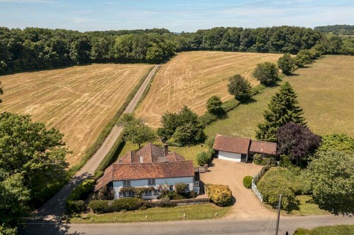 4 Bedroom Detached House For Sale In The Lee, Great Missenden, HP16