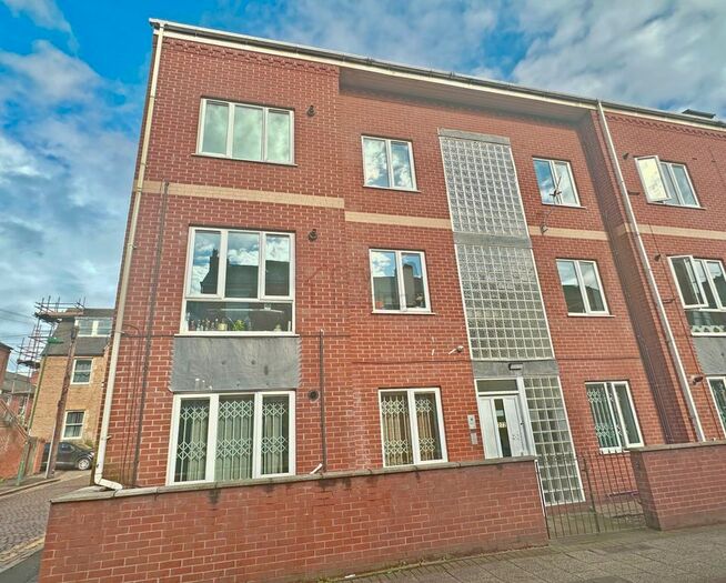 3 Bedroom Flat To Rent In Radford Road, Nottingham, NG7
