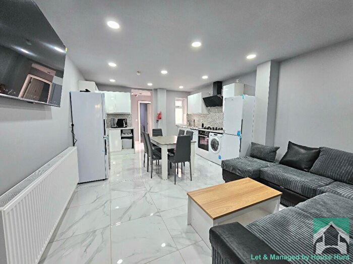 6 Bedroom Terraced House To Rent In Heeley Road, Selly Oak, Birmingham, B29