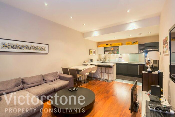2 Bedroom Flat To Rent In Grove View Apartments, Highgate Road, Gospal Oak, London, NW5
