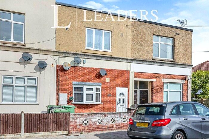 2 Bedroom Apartment For Sale In Moneyfield Avenue, Portsmouth, Hampshire, PO3