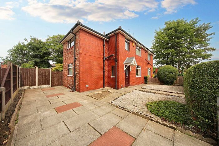 2 Bedroom Semi-Detached House For Sale In Lilac Avenue, Wigan, WN6