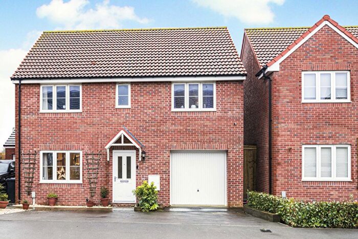 5 Bedroom Detached House For Sale In Douglas Drive, Wantage, OX12