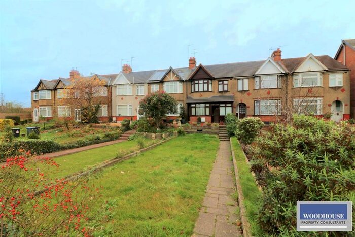 3 Bedroom Terraced House To Rent In Hertford Road, Waltham Cross, EN8