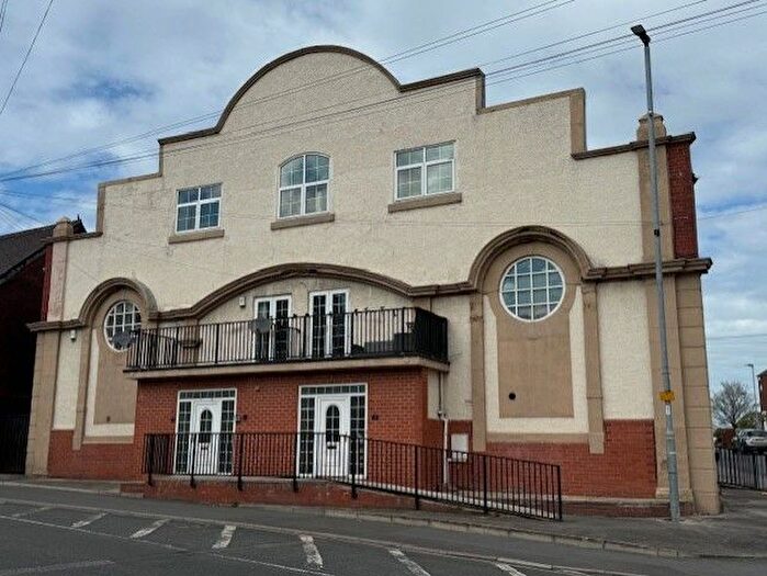 2 Bedroom Flat For Sale In Empire House, South Elmsall, WF9