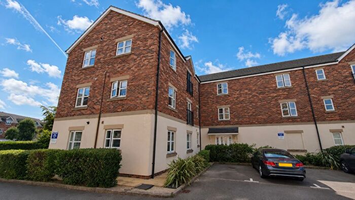 2 Bedroom Flat To Rent In Temple Court, Wakefield, West Yorkshire, WF1