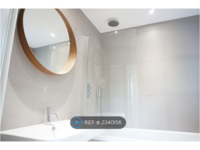 2 Bedroom Flat To Rent In Brockley, London, SE4