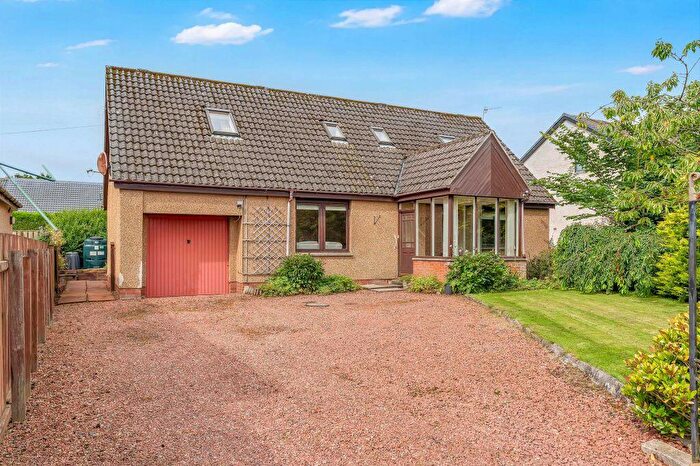 4 Bedroom Detached House For Sale In West Lynn Grove, West Linton, EH46